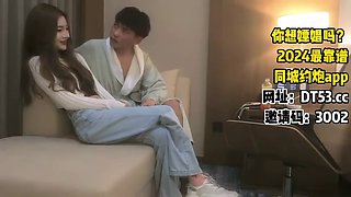 A masterpiece of domestically produced Chinese pick-ups, 91 Girl Date Master, a beautiful girl picked up in a bar, with a slender figure, looks very sexy and still pretends to be reserved, pushed down and fucked twice Hotel Stealing