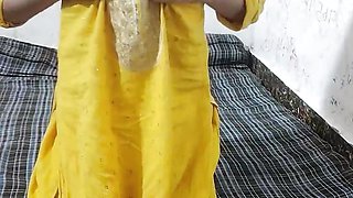 Step daughter with romantic mouth sex in Hindi