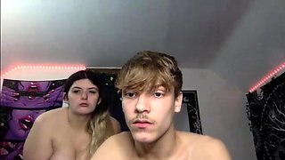 Amateur Big Boobs jerks Big Dick