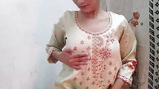 Teen age school girl ko paise dekar jabar dasti pela