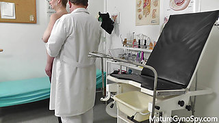 Mature Gyno Secret- Gyno doctor records his mature female patient on a cam