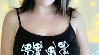 amateur blonde solo webcam