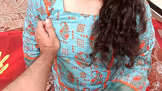 Indian Stepbrother Finally Succeeds in Seducing His Stepsister