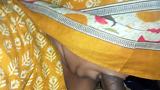 INDIAN BHABHI BEST BLOWJOB, CUMSHOT IN MOUTH