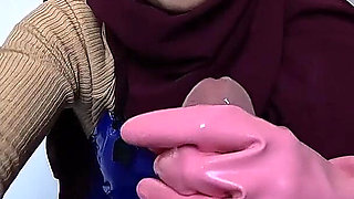 Arab Cleaning Lady Handjob Mia Niqab