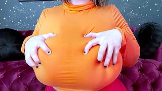 Big boobs milf masturbates with her dildo