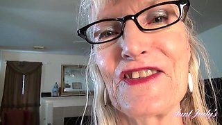 AuntJudys - 69yo Texas amateur porn GILF Diane is your personal secretary - Texas presley