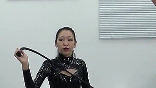 Employees with Poor Sales Are Treated as Toys for Sadistic Female Boss' Sexual Preferences and Are Punished with Whipping