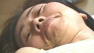 Japanese housewife shows her pussy and enjoys digging