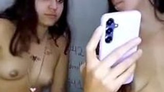 Slutty sisters shown on live cam