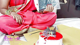 Sasur ji ne bahu ko anniversary par Choda, Father-in-law Fucked daughter-in-law after cutting cake on wedding anniversary