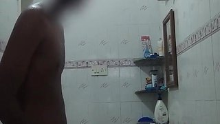 Cute Indian Gf & Bf Bathing Sucking Fucking Together