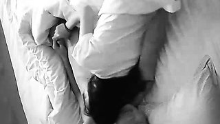 Horny fat arab housewife fingered on amateur hidden cam