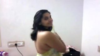 Indian mother I'd like to fuck does a little disrobe tease with saree