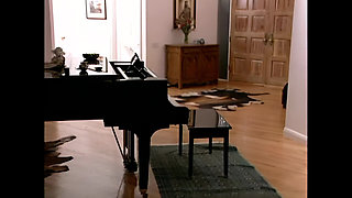 A Sudden Fuck for a Horny Blonde Seeking Orgasm