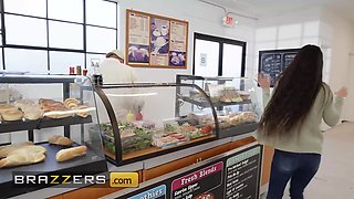 BRAZZERS - Scott Gets A Large Beef whistle When School Damsel Jaz Spunks Demonstrates Him With Her Sweet Honeypot