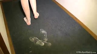 Ameli cleans up her flour mess - WeAreHairy