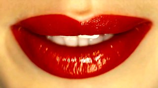 Hot cougar Dyanna Lauren takes a Big Cock en espanol!