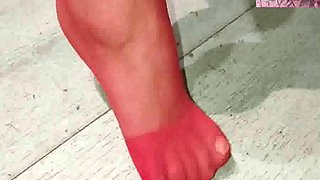 Nylon feet 1
