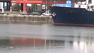 Flemish Sluts 1 - Pussy At The Harbor