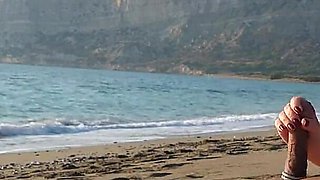 Beach Handjob: Beauty in Bikini Makes Him Get a Huge Cumshot at the Beach