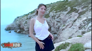 Ava: French Beauty Ava Blue Strips at the Beach