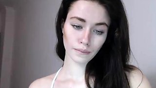 Brunette Solo Webcam Masturbation