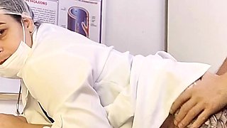 Patient Can't Handle It and Becomes Stiff in Front of the Nurse During the Exam