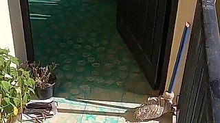 Blowjob and swallow in the sunshine on the balcony