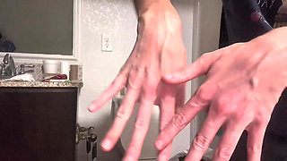 Extreme Hand Veins Mature Hands Veiny Fetish Kink