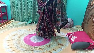 Desi Bhabhi First Night Sex with Husband - Hot Newly Married Couple Fuck