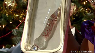 A Very Naughty Xmas With Rocco Reed, Charley Chase, Keiran Lee, Isis Love - Brazzers
