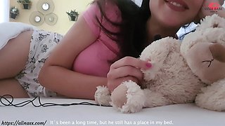 Innocent step daughter shows her Daddy how she masturbated first time (RolePlay)