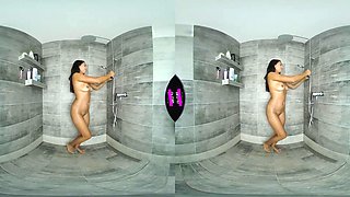 Paula Masturbates in the shower