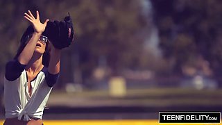 TEENFIDELITY - Kirsten Lee Creampied By Softball Coach