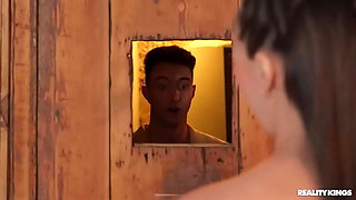 Getting Freaky At The Laundromat / Reality Kings