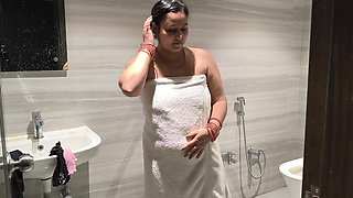 Desi Girl Puja Baby Take Morning Shower