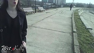 Girl Flashing In Public Park With Wet Kelly