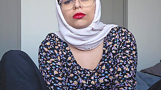 85. Mommy's Lesson Mia Niqab