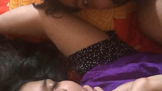 Horny Muslim Wife Seduces Her Husband in Real Desi Home Video DesicoupleBd
