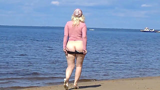 Big Ass in Shorts and Leather Leggings