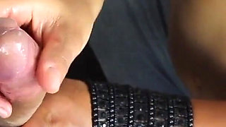 A127 - MissFluo - Handjob top view