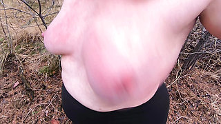 Breasts at the hunting stand beat violently red and swell