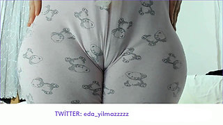 Camel Toe - Turkish MILF