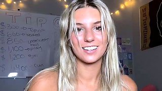 blonde teen pregnant girl has her pussy masturbated