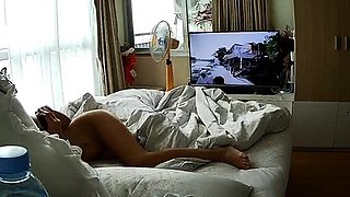 Small titted brunette teen fingering on the bed