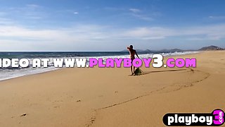 Raunchy babe exposed perfect natural knockers