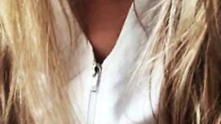 You Walk In and See This. What You Doing?: Amateur, Babe  Solo Porn