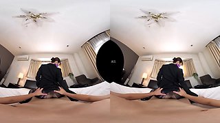 Kanna Abe in Sex with the Hot Stewardess - DreamTicketVR