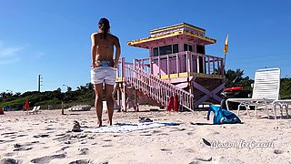 Sexdate amateurs at the public beach 2